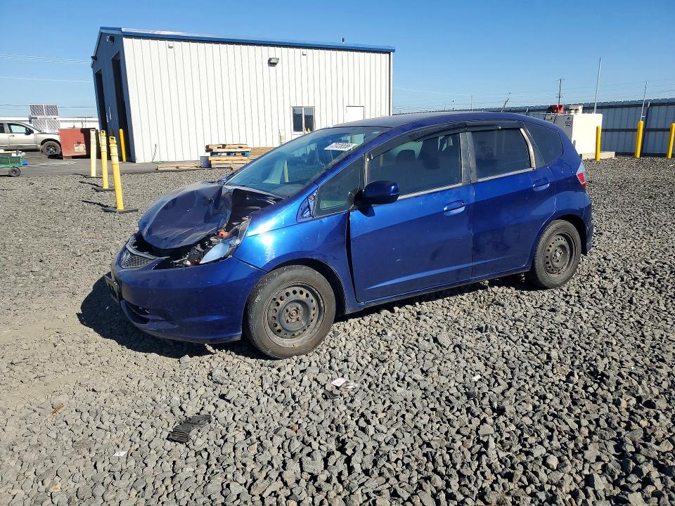 2013 Honda Fit მანქანა იყიდება აუქციონზე, vin: JHMGE8H32DC034067, აუქციონის ნომერი: 73126556