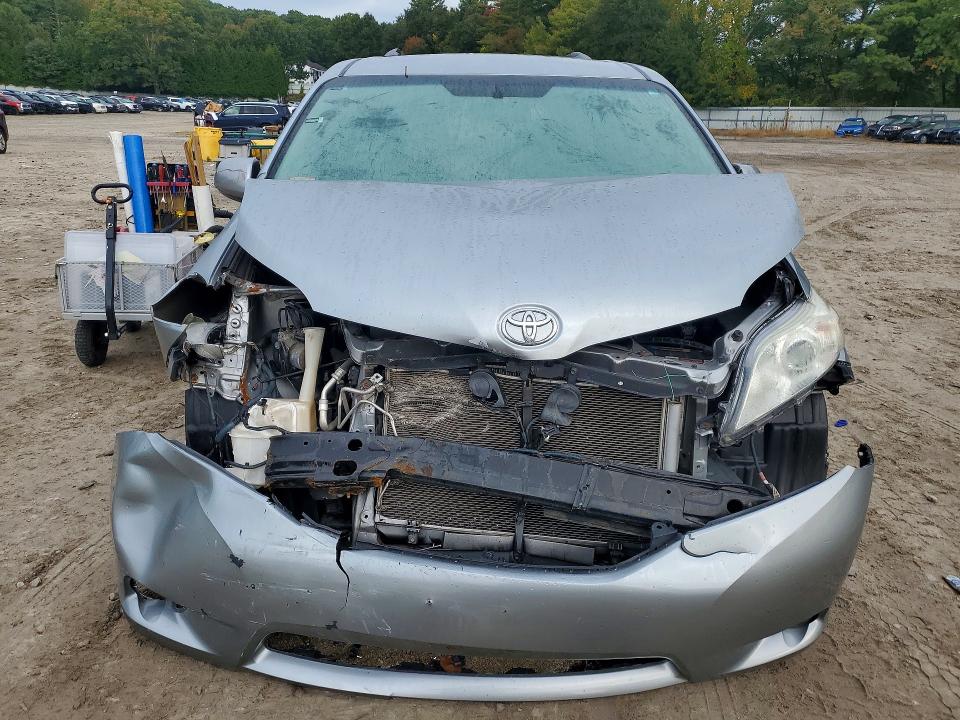 Продаж на аукціоні авто 2015 Toyota Sienna, vin: 5TDKK3DCXFS622085, номер лоту: 71355456