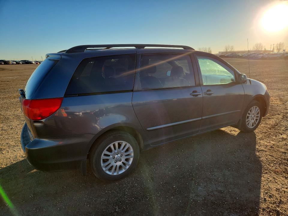 2007 Toyota Sienna მანქანა იყიდება აუქციონზე, vin: 5TDBK23C47S003432, აუქციონის ნომერი: 73083826