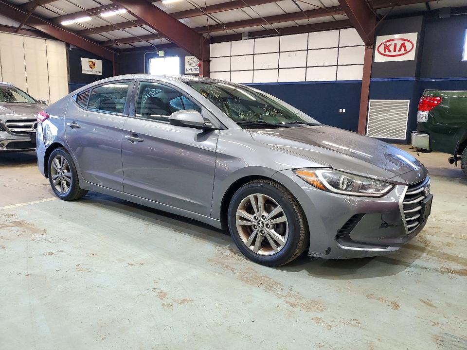 72375896 :رقم المزاد ، 5NPD84LF7JH306585 vin ، 2018 Hyundai Elantra مزاد بيع