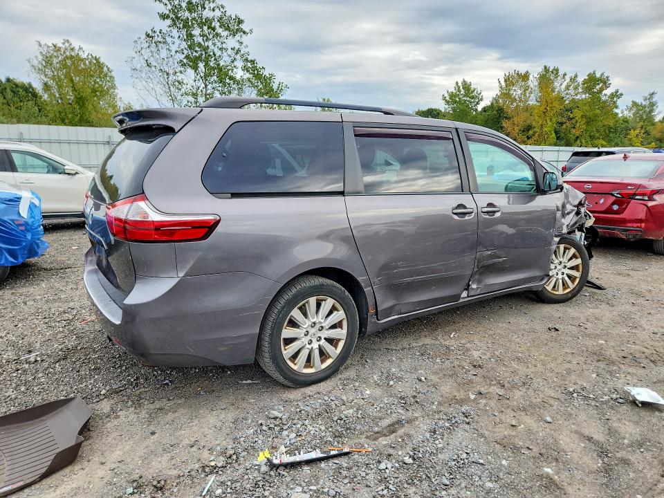 Продаж на аукціоні авто 2016 Toyota Sienna, vin: 5TDJK3DC2GS139767, номер лоту: 70843816