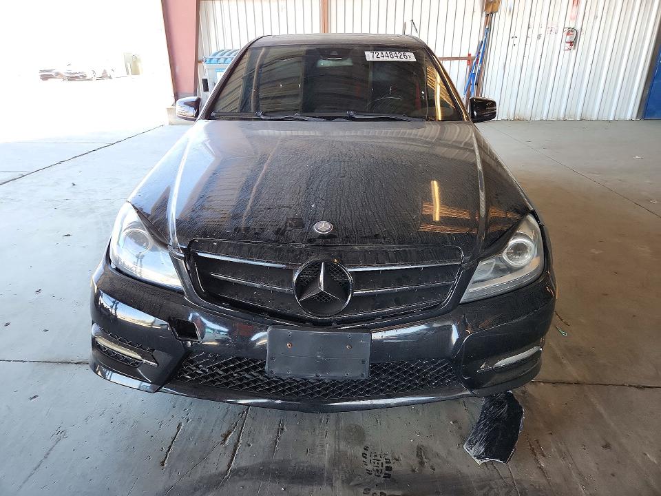 2013 Mercedes-benz C მანქანა იყიდება აუქციონზე, vin: WDDGF4HB1DA804551, აუქციონის ნომერი: 72448426