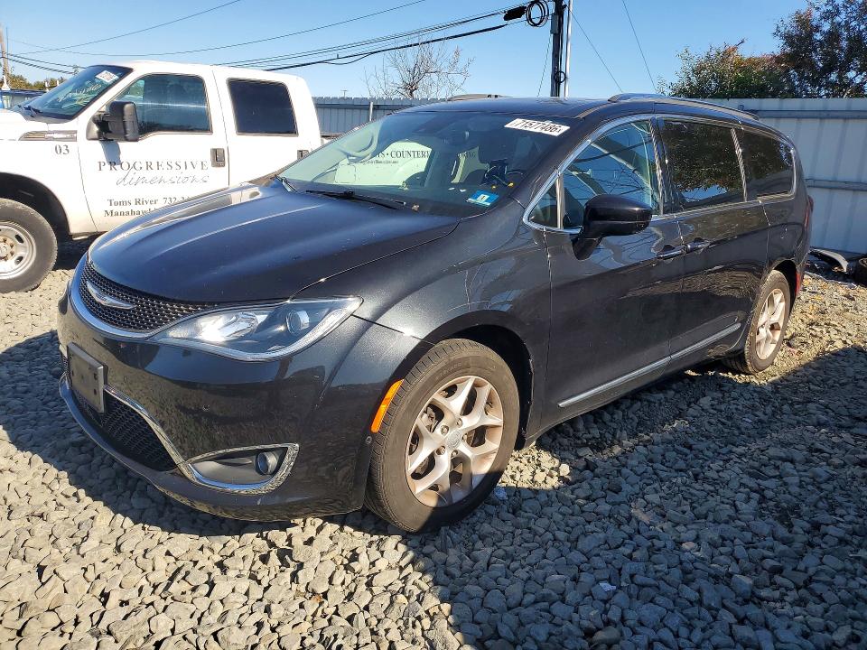 2019 Chrysler Pacifica მანქანა იყიდება აუქციონზე, vin: 2C4RC1EGXKR541608, აუქციონის ნომერი: 71577486