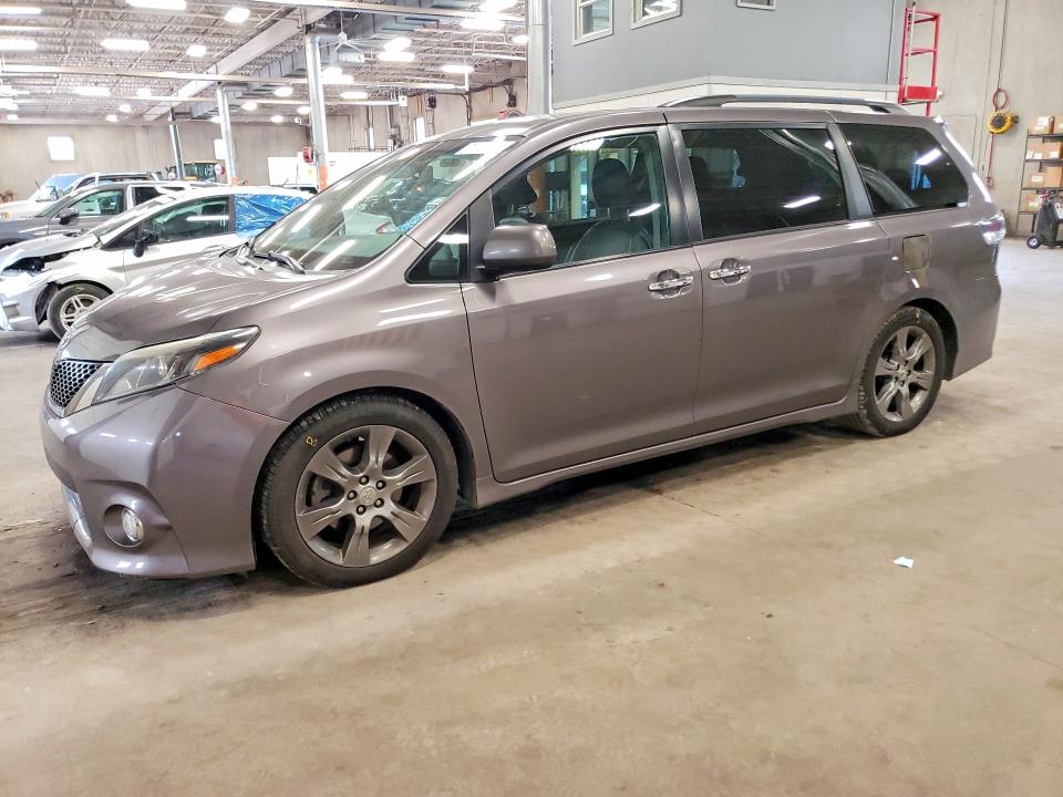 Aukcja sprzedaży 2015 Toyota Sienna, vin: 5TDXK3DC8FS646679, numer aukcji: 71373626