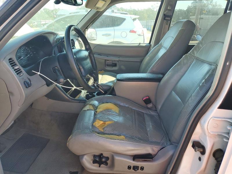 Продажа на аукционе авто 2000 Ford Explorer, vin: 1FMZU63E7YZB06888, номер лота: 72664766