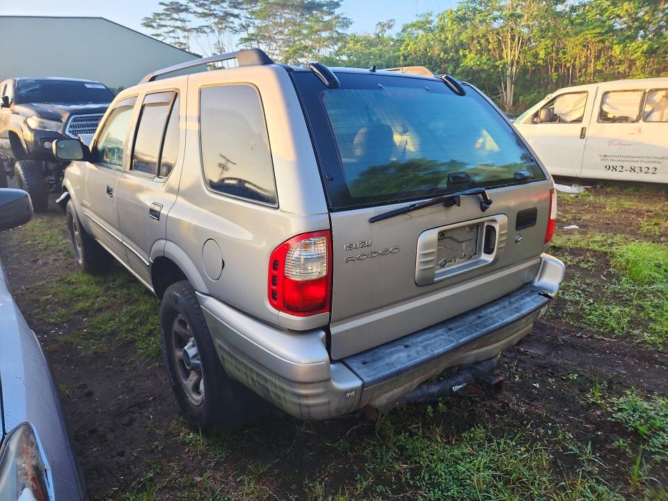 71670376 :رقم المزاد ، 4S2DM58W844308256 vin ، 2004 Isuzu Rodeo مزاد بيع