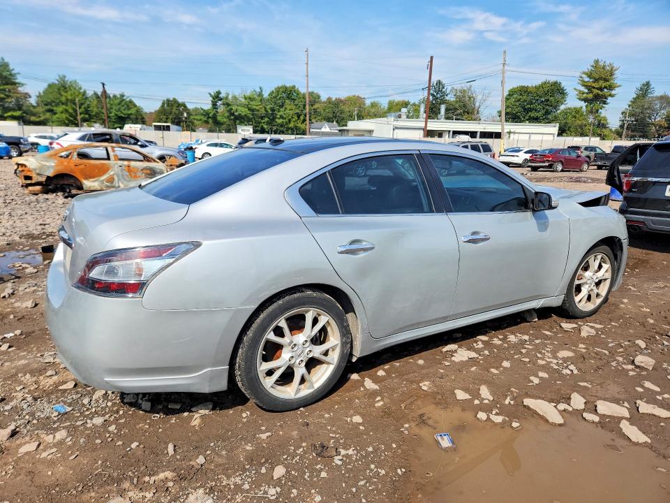 71386186 :رقم المزاد ، 1N4AA5AP5CC850371 vin ، 2012 Nissan Maxima مزاد بيع