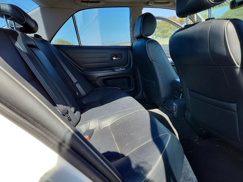 71521876 :رقم المزاد ، JTHBD192X40091922 vin ، 2004 Lexus Is مزاد بيع