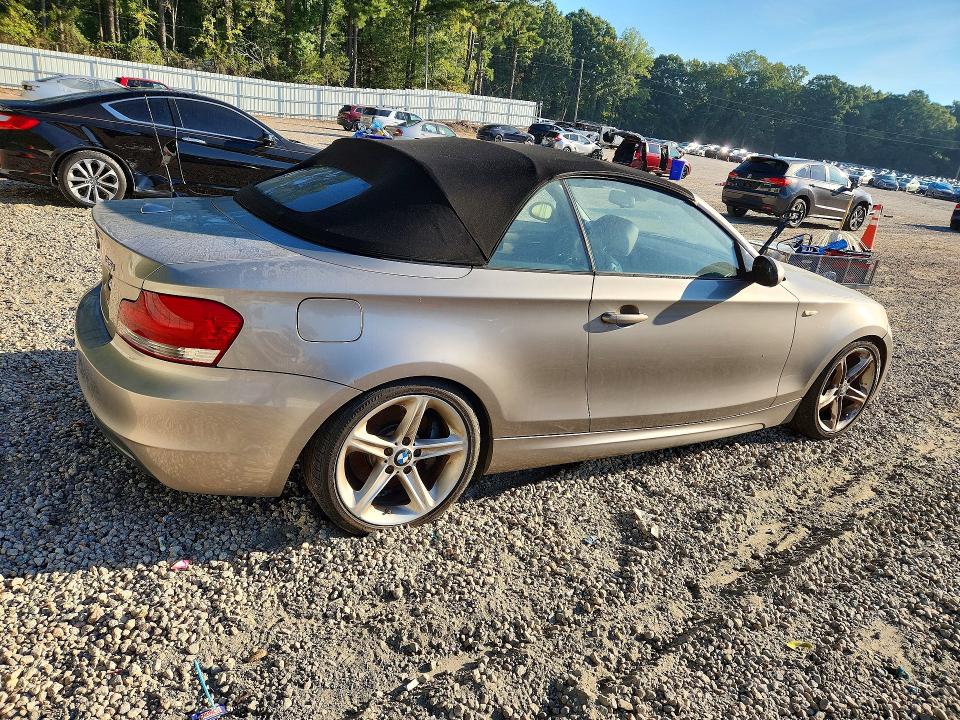 70923086 :رقم المزاد ، WBAUN93589VK40084 vin ، 2009 Bmw 135 مزاد بيع
