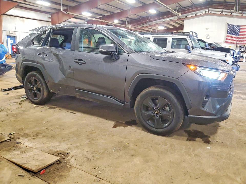 69698656 :رقم المزاد ، 2T3P1RFV3MW221077 vin ، 2021 Toyota Rav4 مزاد بيع