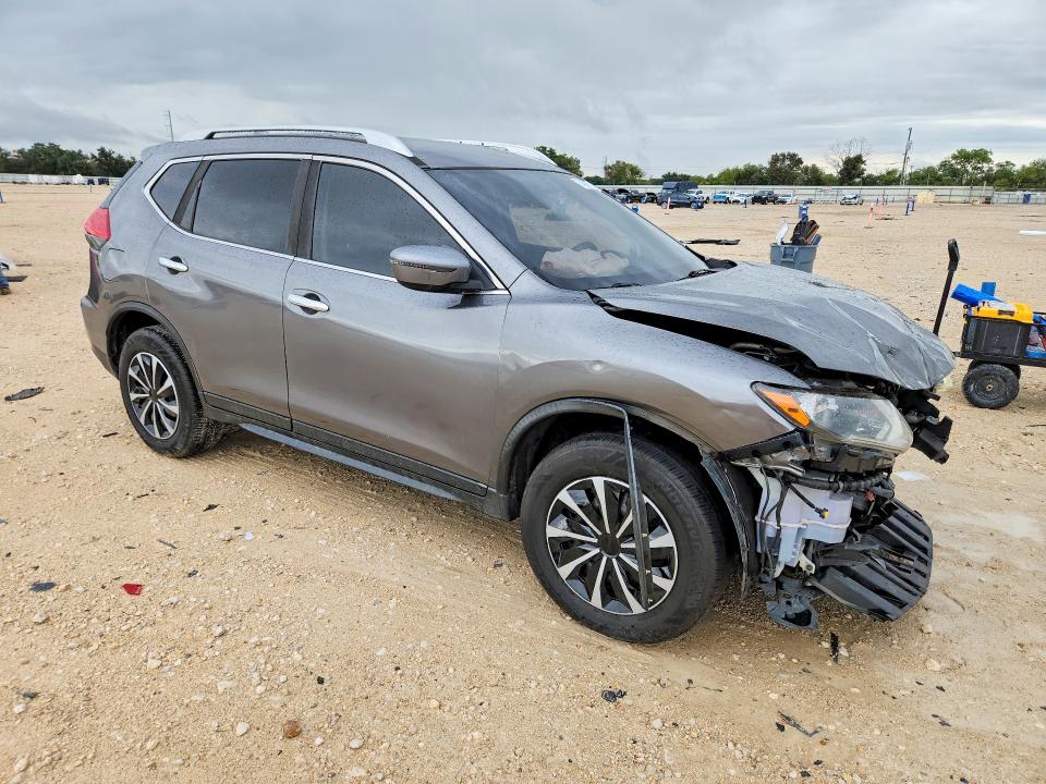 2017 Nissan Rogue მანქანა იყიდება აუქციონზე, vin: JN8AT2MV8HW262939, აუქციონის ნომერი: 71403156