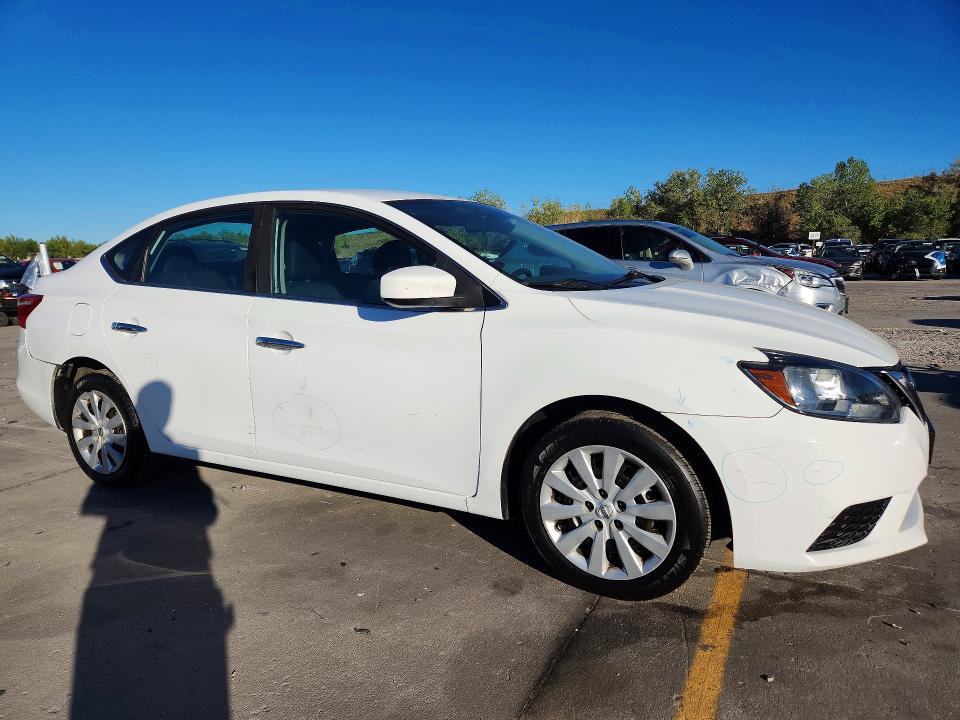 2017 Nissan Sentra მანქანა იყიდება აუქციონზე, vin: 3N1AB7AP3HY354781, აუქციონის ნომერი: 71591716