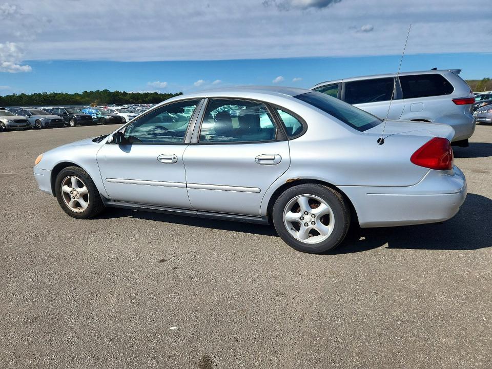 72427266 :رقم المزاد ، 1FAFP55UXYA130717 vin ، 2000 Ford Taurus مزاد بيع