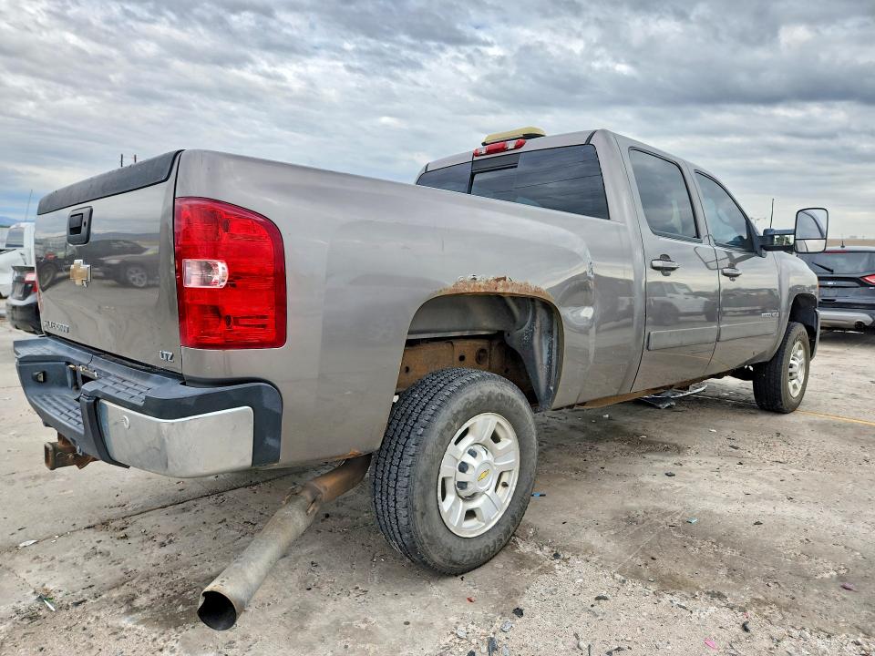 Продажа на аукционе авто 2008 Chevrolet Silverado, vin: 1GCHK23698F125970, номер лота: 70932046