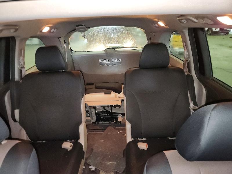 2015 Honda Odyssey მანქანა იყიდება აუქციონზე, vin: 5FNRL5H64FB088212, აუქციონის ნომერი: 71624436