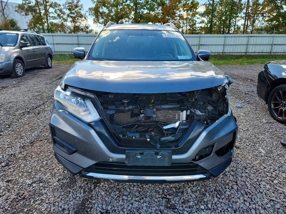 Продаж на аукціоні авто 2018 Nissan Rogue, vin: JN8AT2MV5JW301881, номер лоту: 72023136