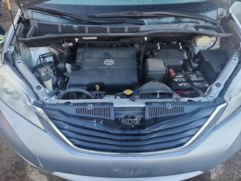 Продажа на аукционе авто 2014 Toyota Sienna, vin: 5TDKK3DC3ES435530, номер лота: 70226396