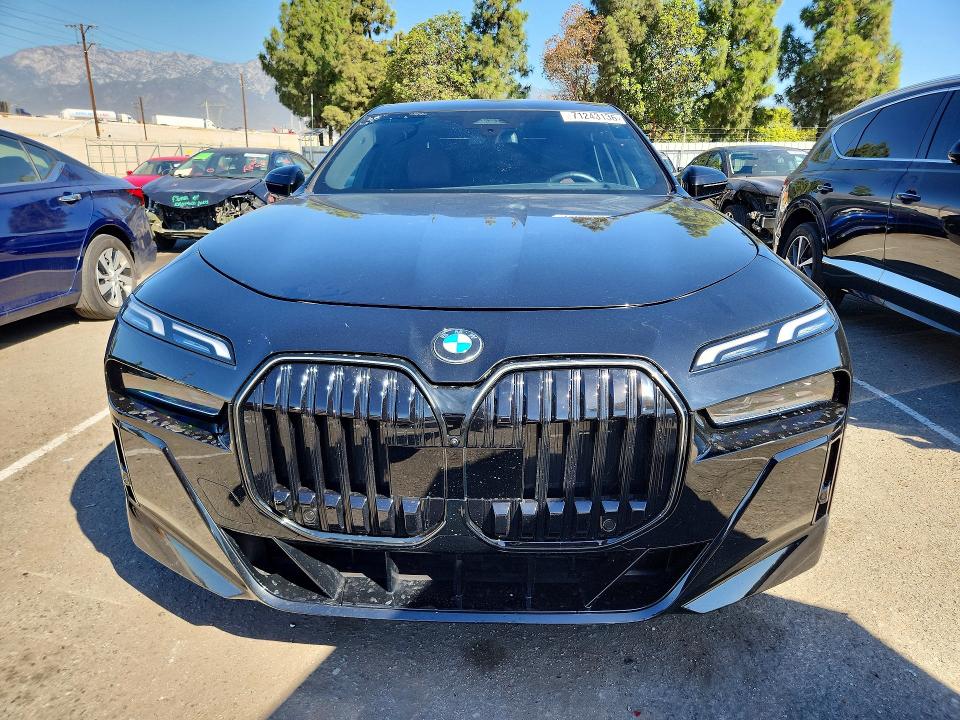 Продажа на аукционе авто 2025 Bmw 740, vin: WBA23EH02SCT34675, номер лота: 71243136