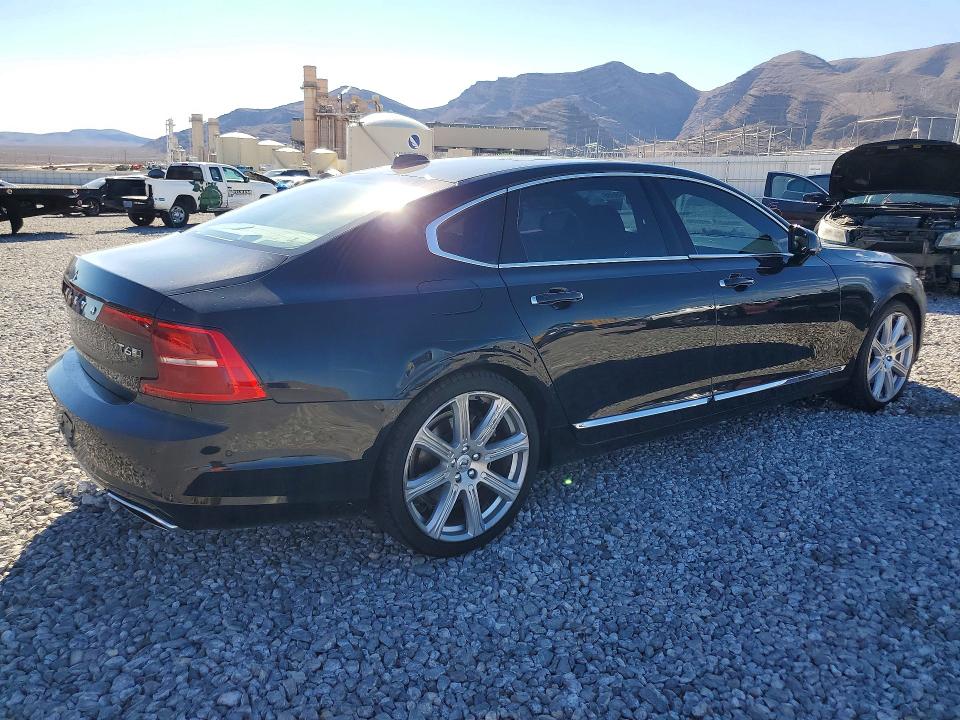 Продаж на аукціоні авто 2018 Volvo S90, vin: LVY992MLXJP032081, номер лоту: 71966686