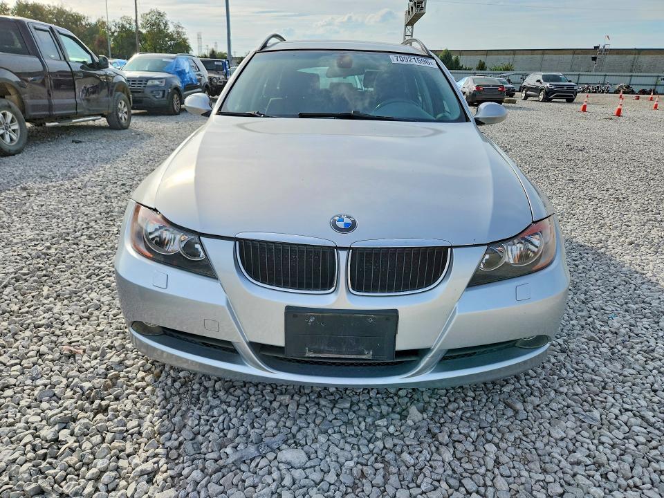 2006 Bmw 325 მანქანა იყიდება აუქციონზე, vin: WBAVT13596KW23119, აუქციონის ნომერი: 70921596