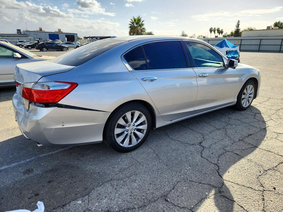 Продажа на аукционе авто 2013 Honda Accord, vin: 1HGCR2F89DA271975, номер лота: 72795216