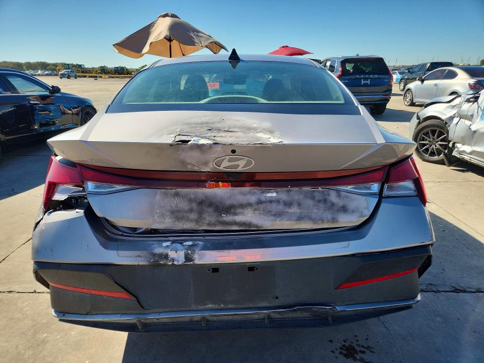 2025 Hyundai Elantra მანქანა იყიდება აუქციონზე, vin: KMHLL4DG4SU015689, აუქციონის ნომერი: 71364206