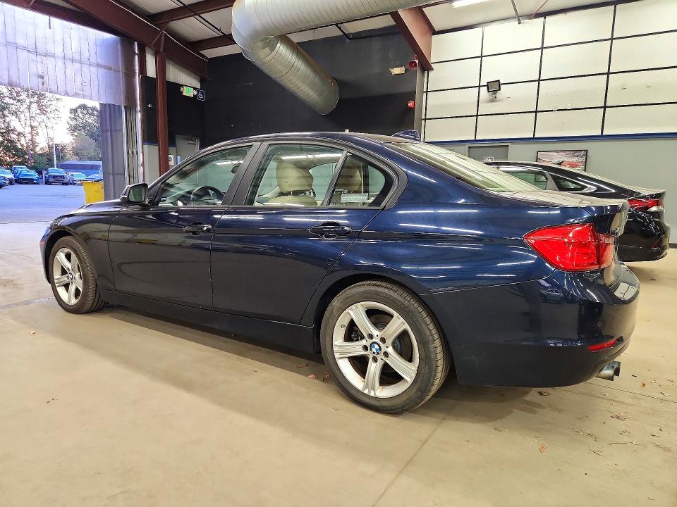 2013 Bmw 328 მანქანა იყიდება აუქციონზე, vin: WBA3B3C56DF533146, აუქციონის ნომერი: 71967066