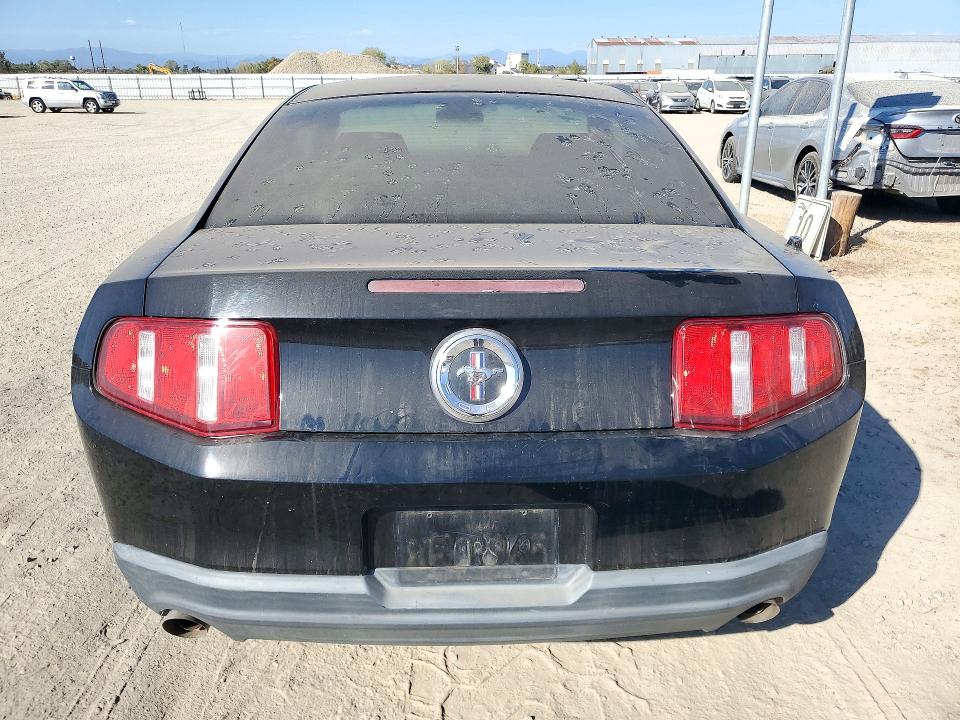 72205446 :رقم المزاد ، 1ZVBP8AM0B5160578 vin ، 2011 Ford Mustang مزاد بيع