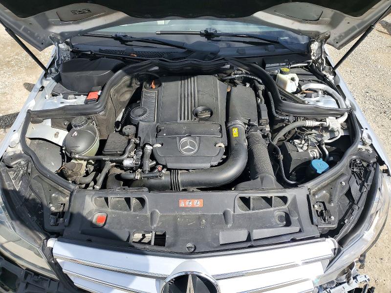 Продаж на аукціоні авто 2012 Mercedes-benz C, vin: WDDGF4HB9CR234072, номер лоту: 72431736