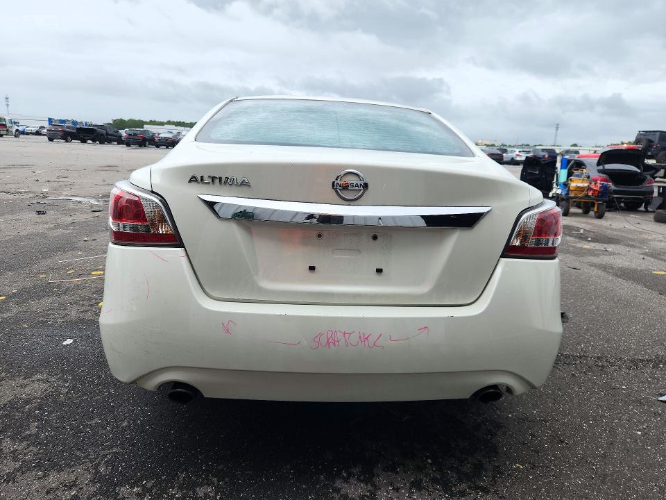 2015 Nissan Altima მანქანა იყიდება აუქციონზე, vin: 1N4AL3AP0FC463214, აუქციონის ნომერი: 72109966