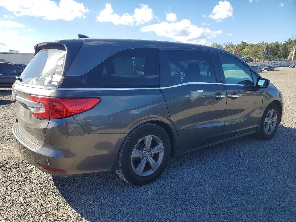 2018 Honda Odyssey მანქანა იყიდება აუქციონზე, vin: 5FNRL6H70JB069177, აუქციონის ნომერი: 71676226