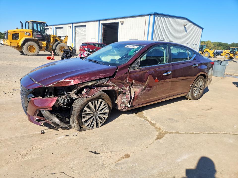 Auction sale of the 2025 Nissan Altima, vin: 1N4BL4DVXSN412824, lot number: 71970436