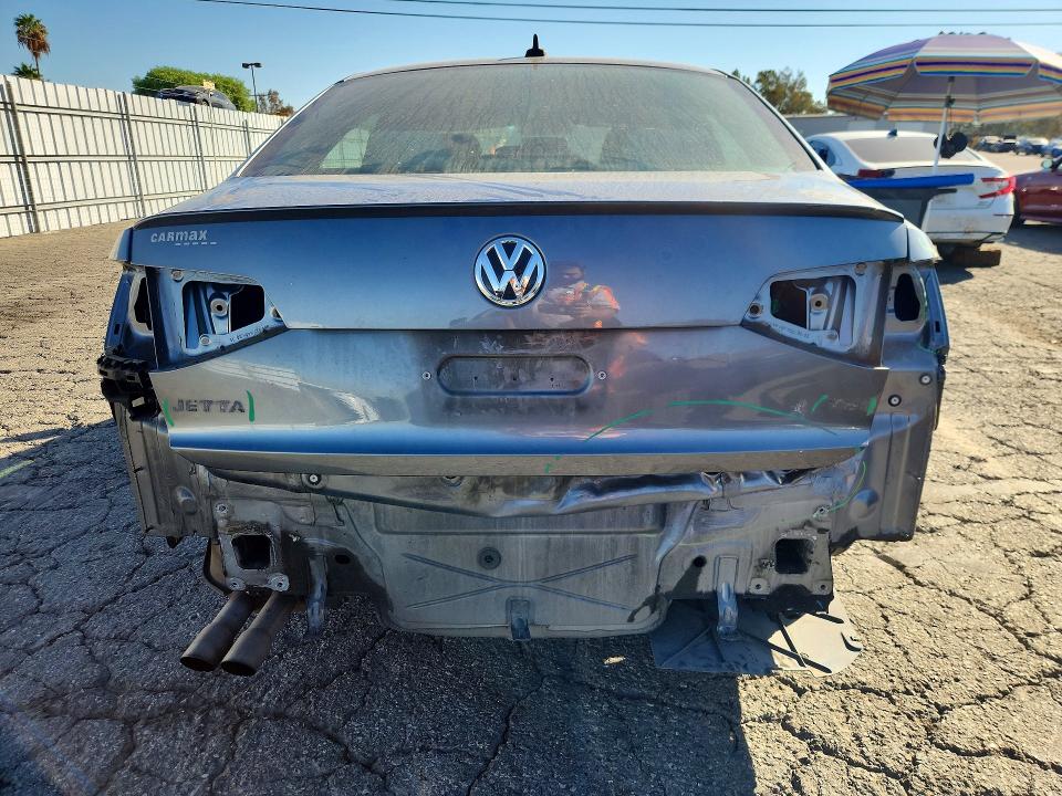 71894056 :رقم المزاد ، 3VWD17AJ2GM400774 vin ، 2016 Volkswagen Jetta مزاد بيع