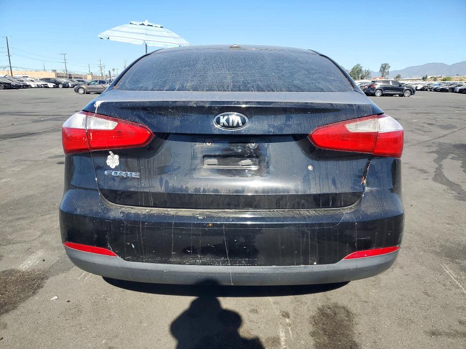 72394536 :رقم المزاد ، KNAFK4A67F5421334 vin ، 2015 Kia Forte مزاد بيع