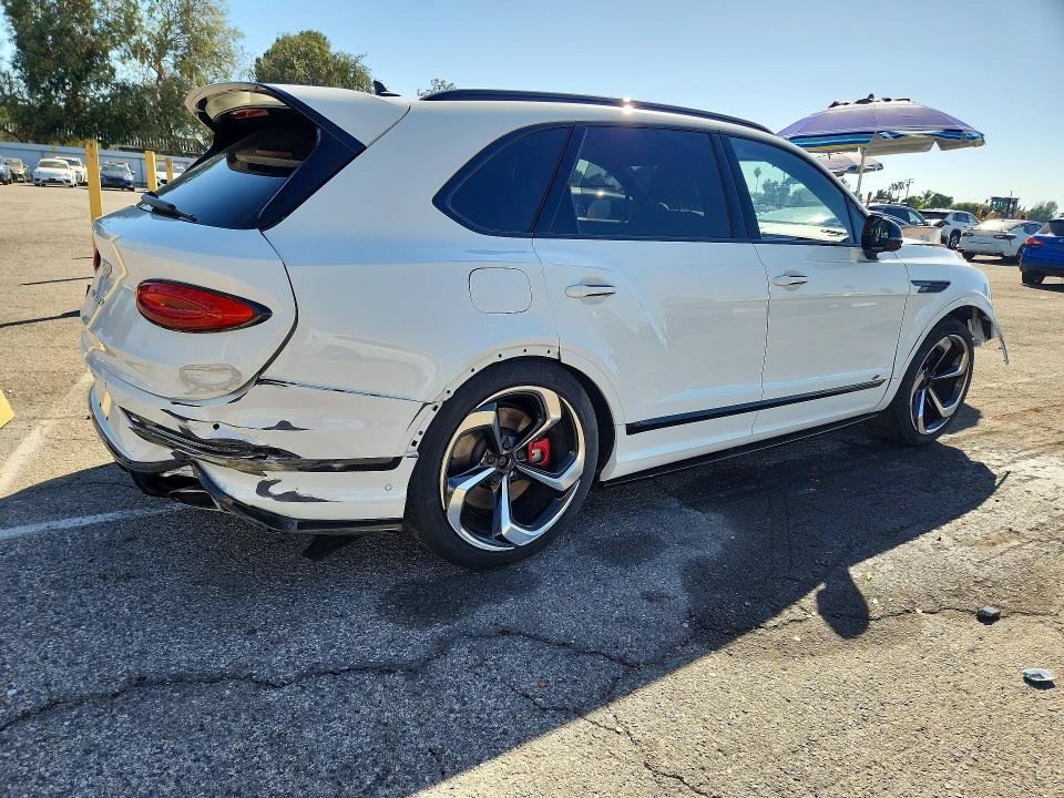 2023 Bentley Bentayga მანქანა იყიდება აუქციონზე, vin: SJAAT2ZV2PC022081, აუქციონის ნომერი: 71597346