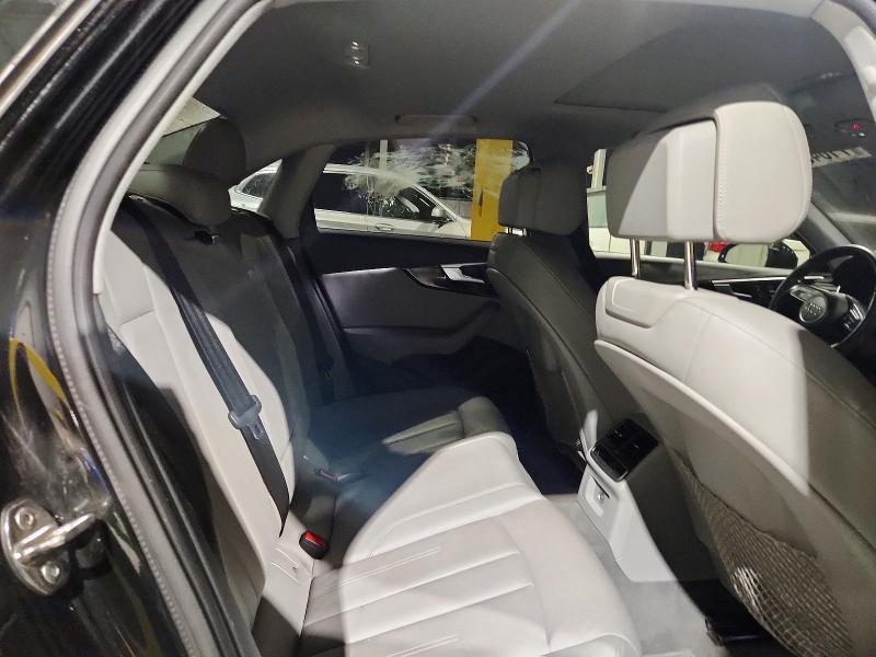 Продаж на аукціоні авто 2019 Audi A4, vin: WAUDNAF4XKA051924, номер лоту: 71848186