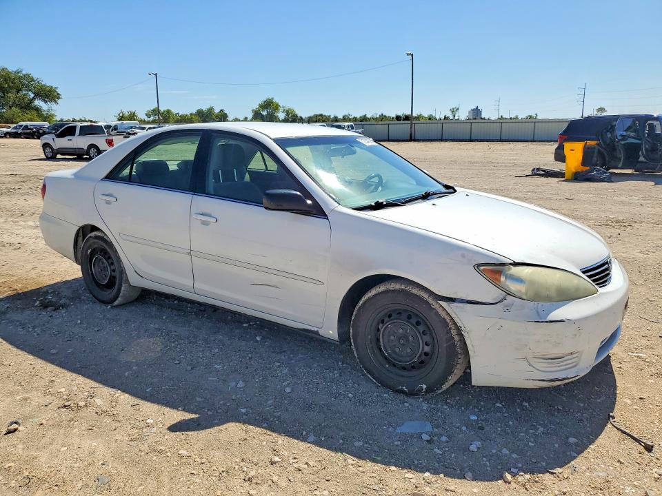 2005 Toyota Camry მანქანა იყიდება აუქციონზე, vin: 4T1BE32K95U393230, აუქციონის ნომერი: 71744296