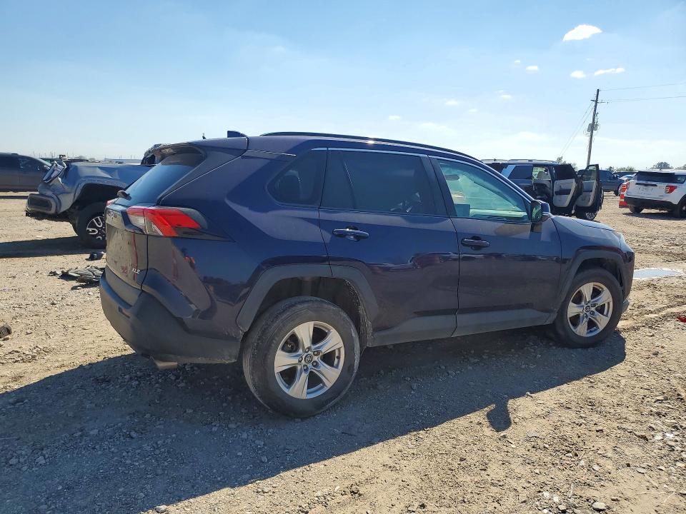 2021 Toyota Rav4 მანქანა იყიდება აუქციონზე, vin: 2T3W1RFV4MW112672, აუქციონის ნომერი: 71692636
