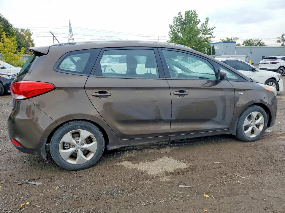 Продажа на аукционе авто 2014 Kia Rondo, vin: KNAHT8A34E7054768, номер лота: 71090526