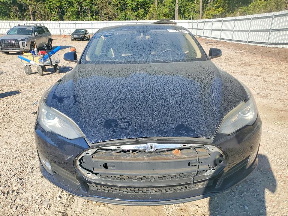 71178596 :رقم المزاد ، 5YJSA1H17EFP35169 vin ، 2014 Tesla Model S مزاد بيع