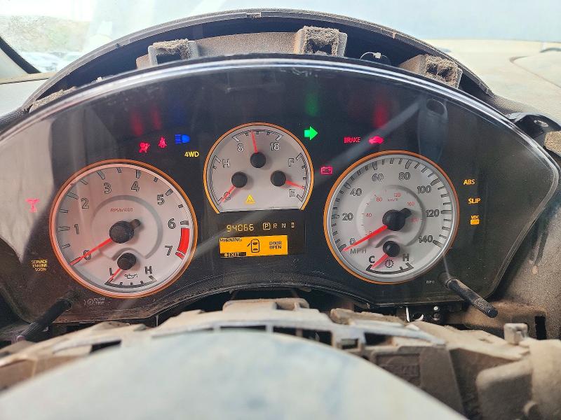 70521716 :رقم المزاد ، 1N6AA0ECXBN317596 vin ، 2011 Nissan Titan مزاد بيع