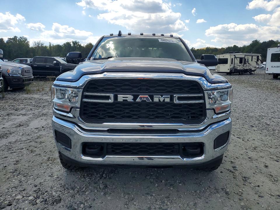 68826236 :رقم المزاد ، 3C63RRGL9MG514557 vin ، 2021 Ram 3500 مزاد بيع