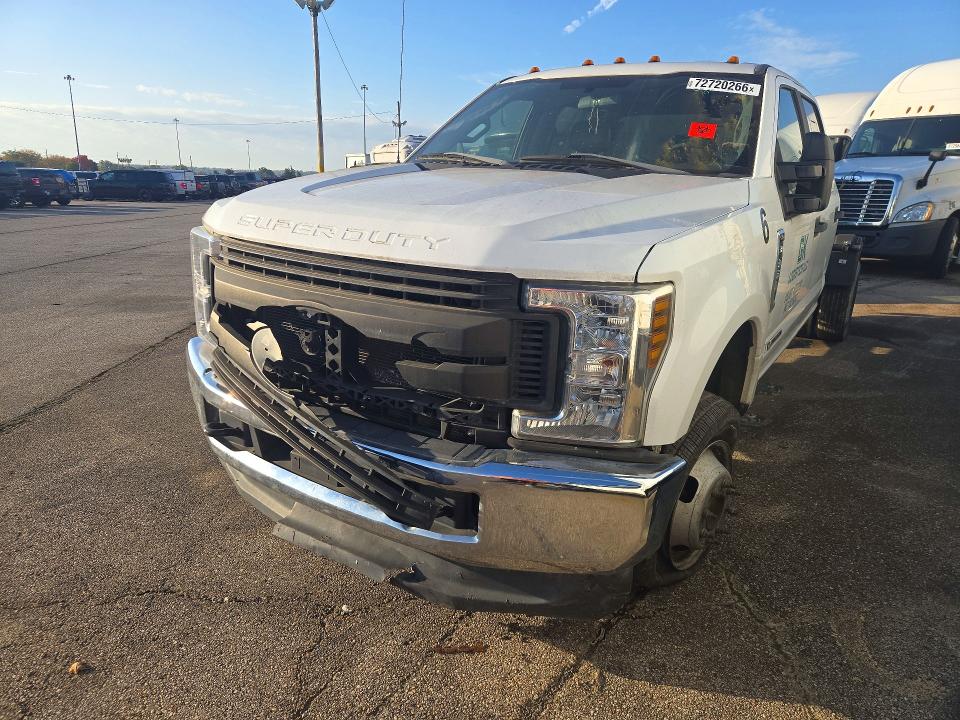 Продаж на аукціоні авто 2018 Ford F350, vin: 1FD8W3HT8JEC98153, номер лоту: 72720266
