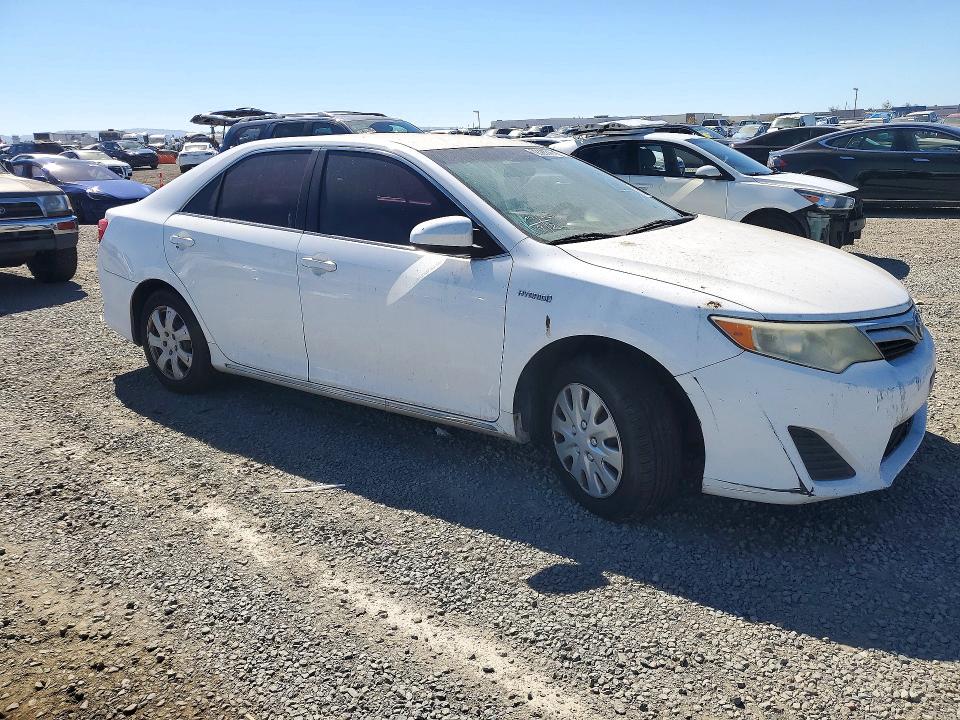 72323846 :رقم المزاد ، 4T1BD1FK6EU136592 vin ، 2014 Toyota Camry Hybrid مزاد بيع
