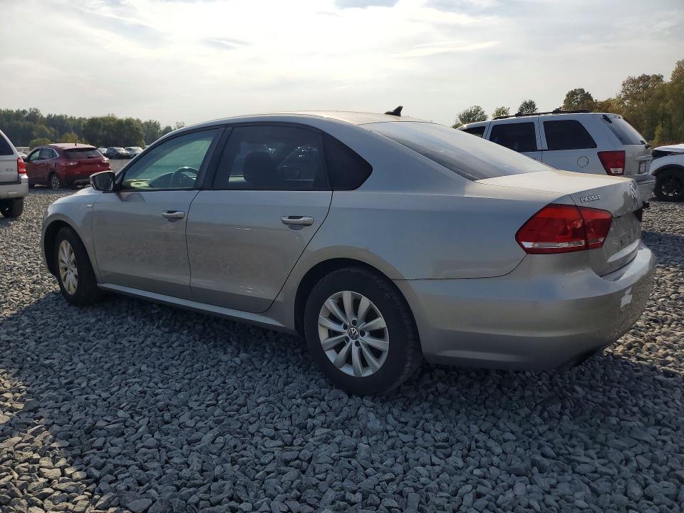 71396216 :رقم المزاد ، 1VWAT7A34EC108749 vin ، 2014 Volkswagen Passat مزاد بيع