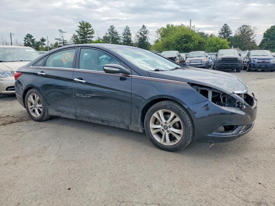 71204446 :رقم المزاد ، 5NPEC4AC3BH227296 vin ، 2011 Hyundai Sonata مزاد بيع