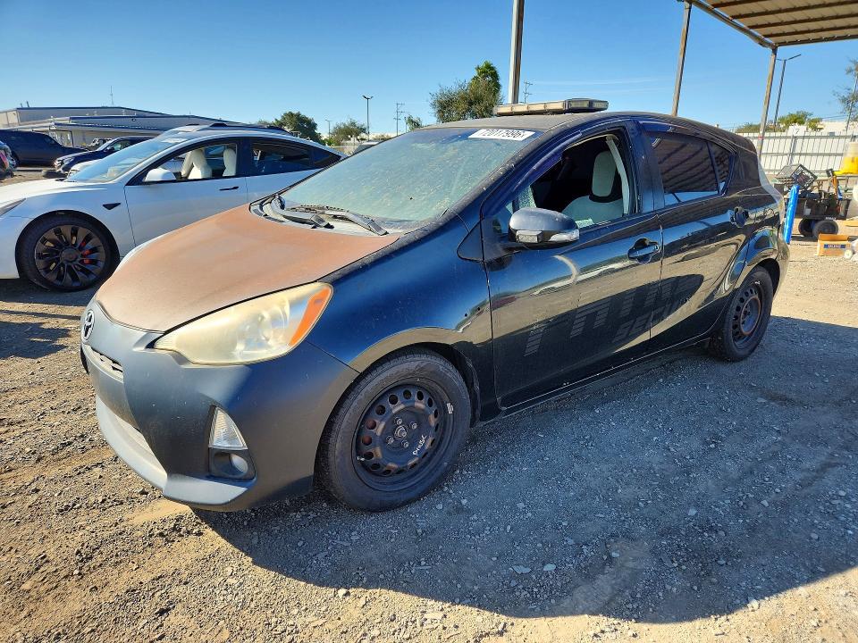 Auction sale of the 2014 Toyota Prius C, vin: JTDKDTB32E1084460, lot number: 72017996