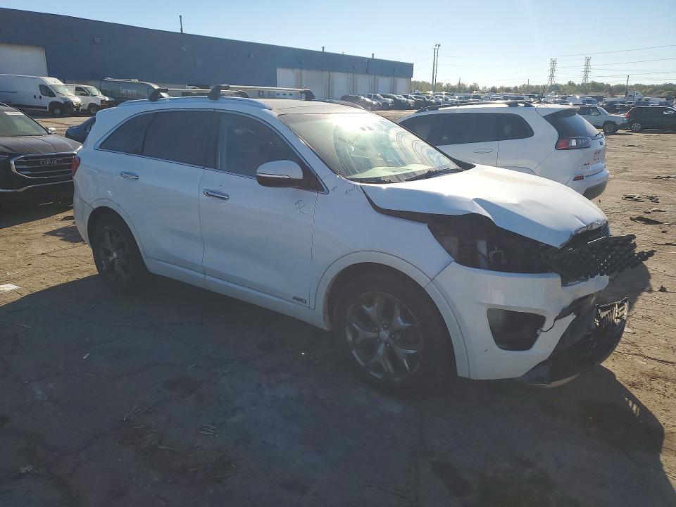 2017 Kia Sorento მანქანა იყიდება აუქციონზე, vin: 5XYPKDA57HG239187, აუქციონის ნომერი: 71541466