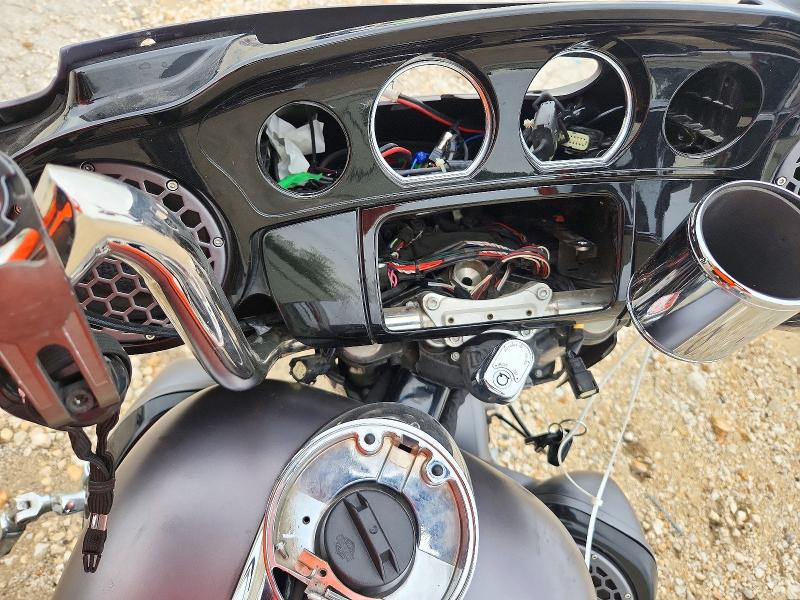 2017 Harley-davidson Flhxs მანქანა იყიდება აუქციონზე, vin: 1HD1KRC19HB673651, აუქციონის ნომერი: 73529196