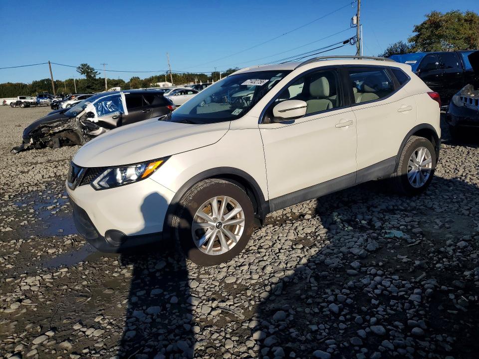 71432756 :رقم المزاد ، JN1BJ1CR1KW626083 vin ، 2019 Nissan Rogue Sport مزاد بيع